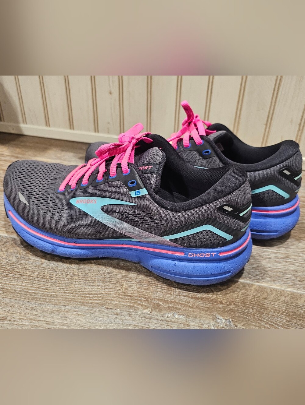 Brooks Ghost 15 Women’s Black Running Shoes with Pink Laces and Purple Accents - Picture 5 of 11